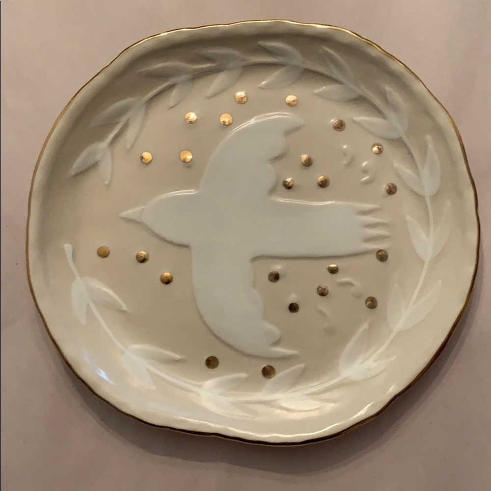 ANTHROPOLOGIE DESSERT PLATE-bird